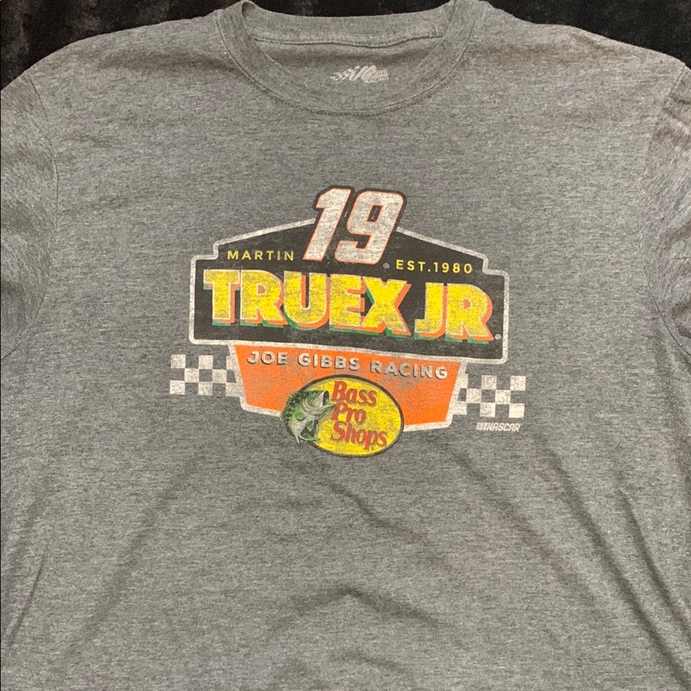 Bass Pro Shops Grey Graphic T-Shirt